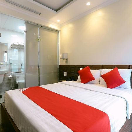 Oyo 562 Halong Legend Hotel Ha Long Exterior photo
